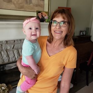 Meet your Posher, Lori